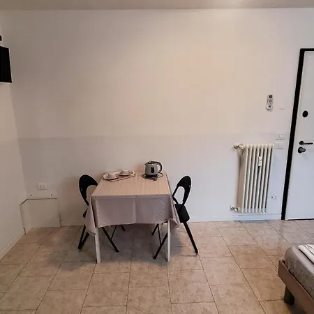 Hb Bonomelli 15 Guest house Bergamo