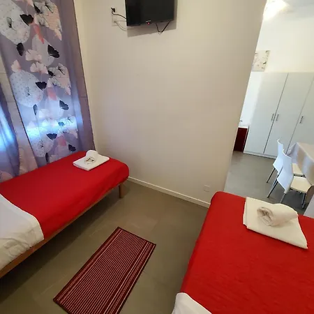 Guest house Hb Bonomelli 15 3*