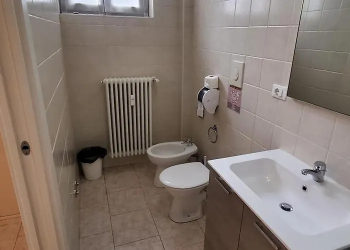 Hb Bonomelli 15 3* Bergamo