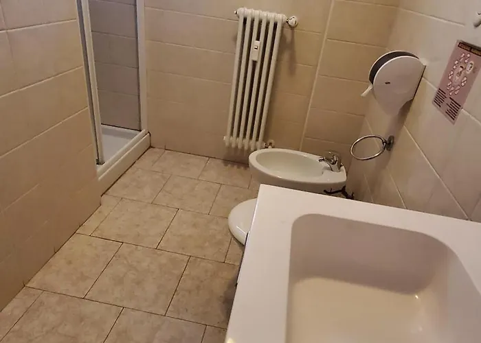 Hb Bonomelli 15 Guest house 3*