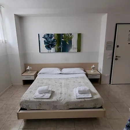 Gasthof Hb Bonomelli 15 Bergamo