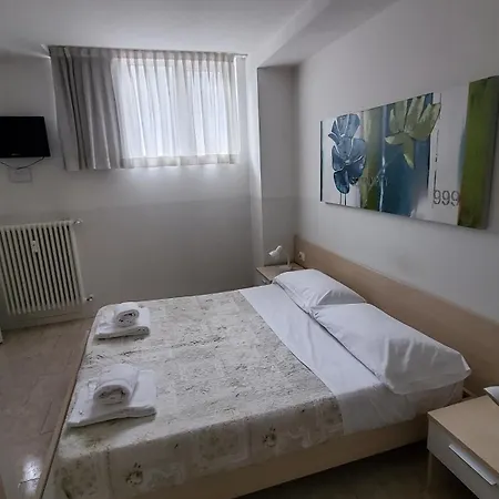 Gasthof Hb Bonomelli 15 Bergamo